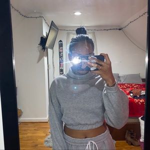 Fashion Nova Cropped Sweatshirt